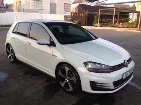 Volkswagen Golf 7 GTI DSG