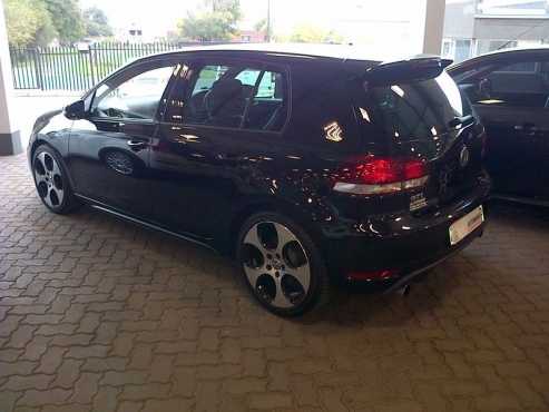 Volkswagen GOLF GTi