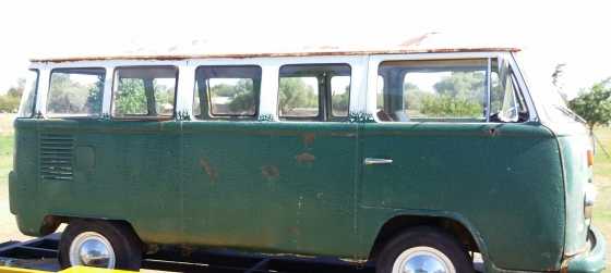 Volkswagen Kombi Brazilian Fleetline Bay window.