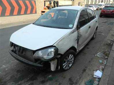 VOLKSWAGEN POLO 1.4 VIVO (2013)