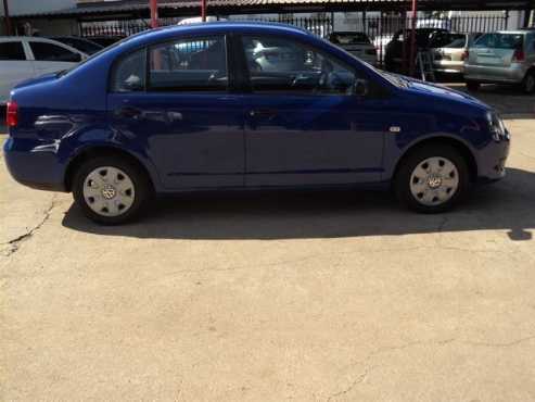 volkswagen polo 1.6 sedan