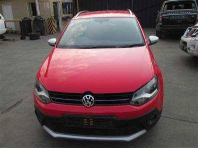 VOLKSWAGEN POLO 1.6 TDI CROSS (2012)