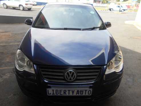 Volkswagen Polo 2006  1.4 86,000 km  Trend Line Hatch Back  Manual Gear, Led Side Mirror Lamp