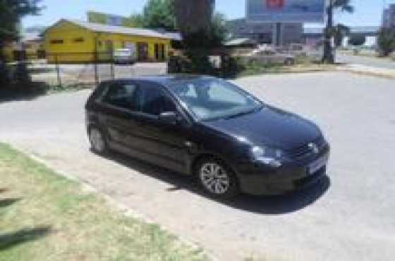 VOLKSWAGEN POLO VIVO 1.4 BLUELINE 5DR