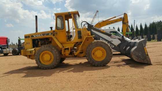 Volvo 4400 front end loader