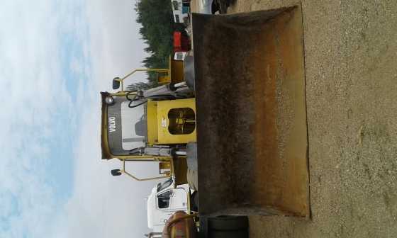 Volvo 4400 front end loader