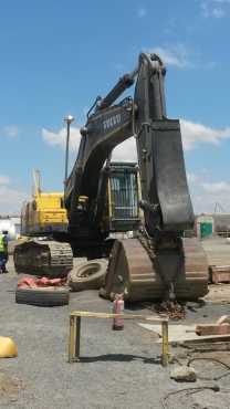 Volvo  Excavator - EC460 - Used