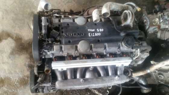 VOLVO S 80 2.8 TWIN TURBO ENGINE R12500