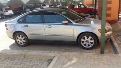 Volvo S40 1.8i Sedan Silver in colour