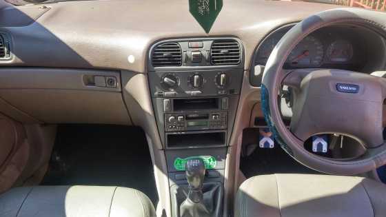 VOLVO S40 1998 2L For Sale in PTA