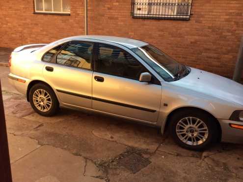 Volvo S40 2L Turbo R55000 or nearest offer.