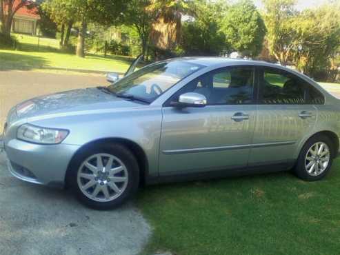 VOLVO S40