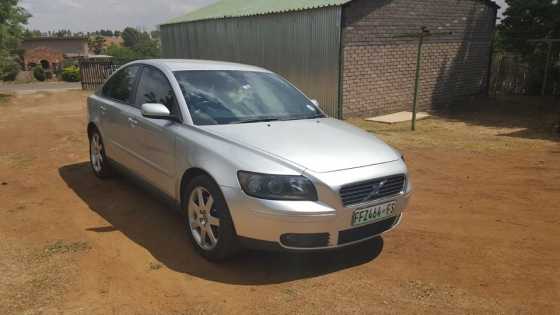 Volvo S40 T5