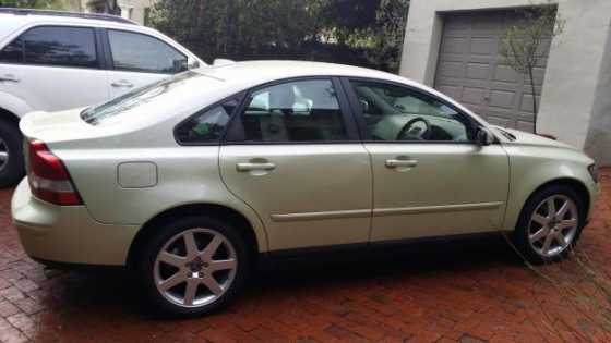 Volvo s40 t5 for sale