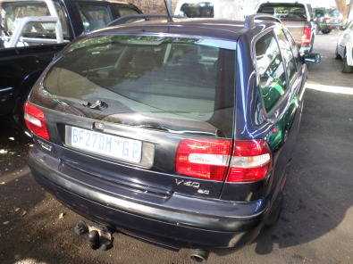 volvo v40  2002 156000