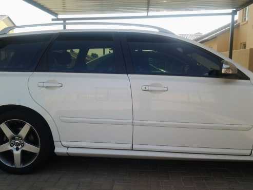 Volvo V50 T5 R Design AT