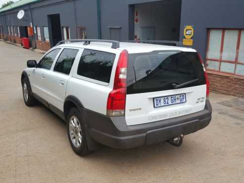 Volvo xc70 2.5T cross country