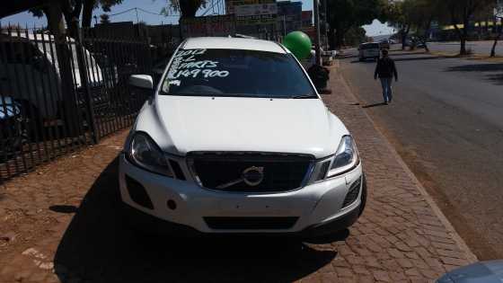 Volvo XC90 accident damaged for sale 2012 model