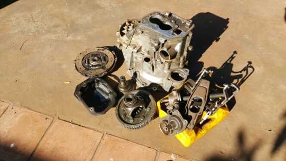 VW Caddy 2.0 SDI Gearbox for spared