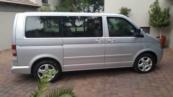 VW Caravelle 2007 2.5 128kw Diesel  Automatic