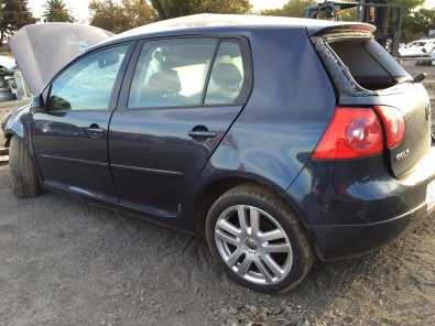 VW GOLF 5 STRIPPING