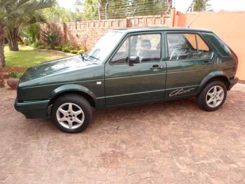 VW Golf Chico 1.4. 2001.