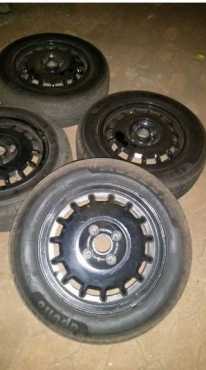 vw jetta 2 cli mags with tyres for sale