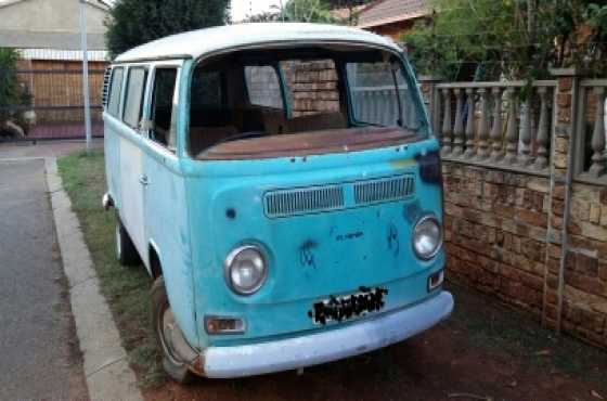 VW Kombi Low Light Bay Window.