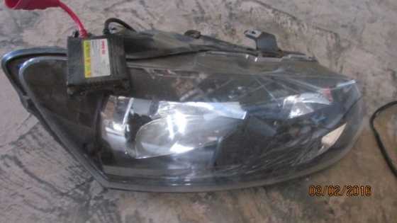 VW Polo 6 right headlight