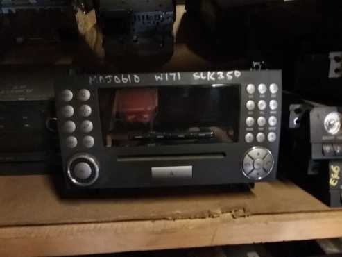 W171 SLK 350 Mercedes-Benz radio for sale