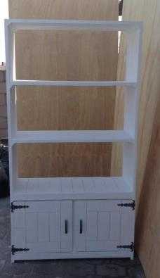 Wall display unit Cs 4 Tier 470 with cupboard Ww