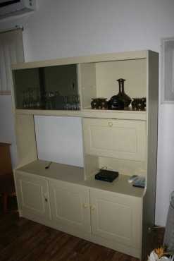 Wall unit