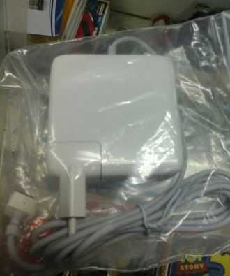 wApple-Macbook Charger