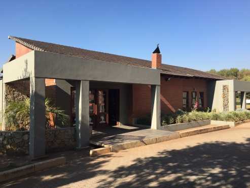WAREHOUSE  FACTORY  OFFICE FOR Sale IN HIGHVELD PARK , Centurion