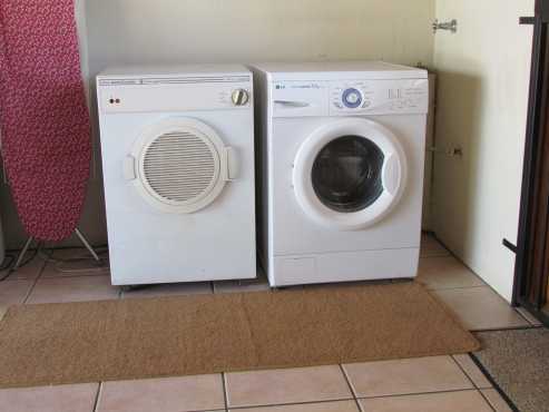 WASHING MACHINE AND TUMBLE DRIER