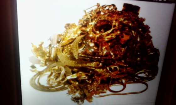 We buy unwanted gold jewellery