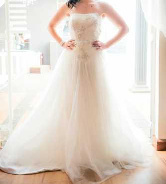 wedding dress