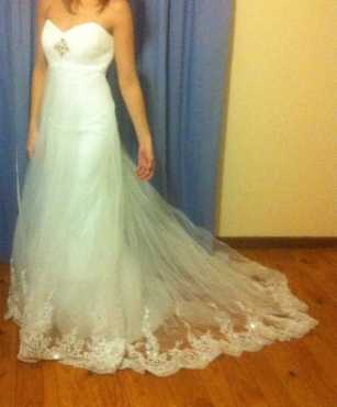 Wedding dress