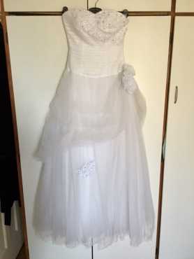 Wedding dress amp veil for sale