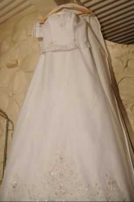 Wedding dress for sale