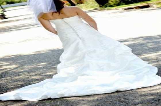 Wedding dress for sale