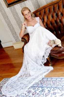 Wedding dress. Lace beaded empire. size 810