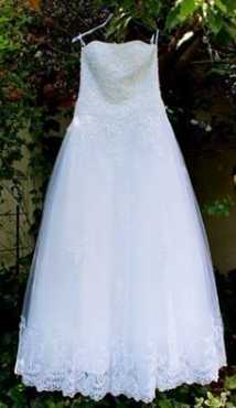 Wedding dress with vale for sale