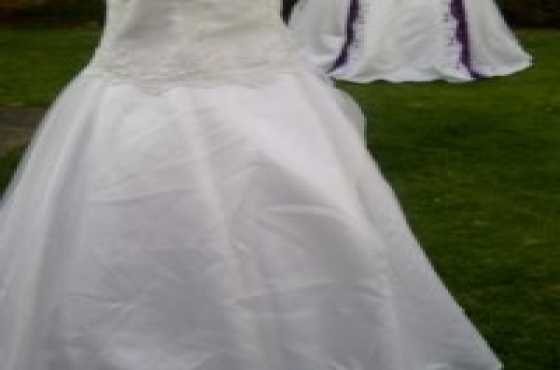 WEDDING DRESSES FOR  URGENT SALE