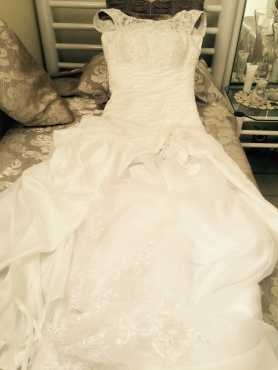 Wedding gown