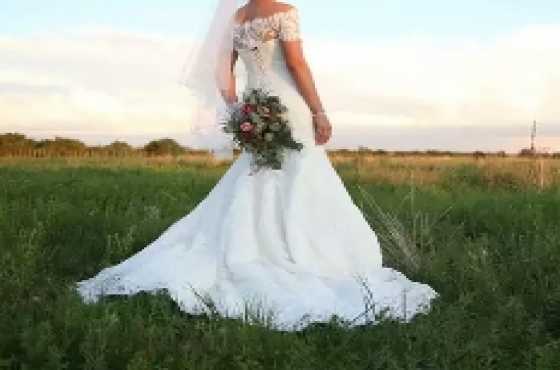 Wedding gown