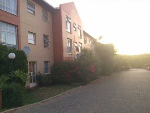 Weltevreden Park - 3bedroomed unit to let for R5400 ground floor unit