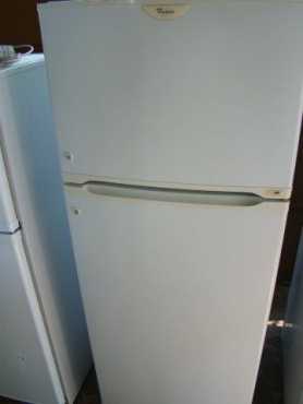 Whirlpool 351L FridgeFreezer