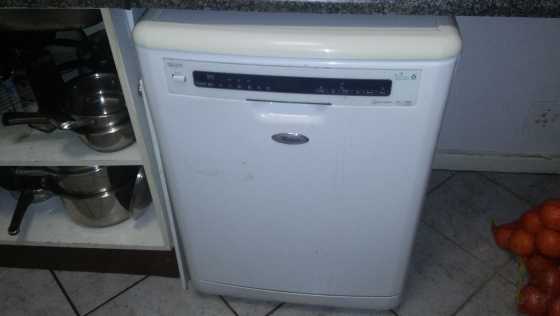 WHIRLPOOL DISHWASHER