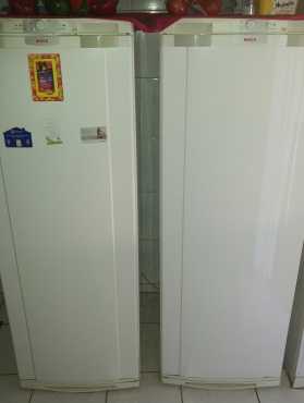 White Bosch Fridge and Freezer twin set